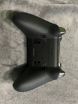 Xbox Elite Wireless Series 2 ovladač - 4