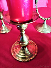 Mosazné svícny, popleník a talíř - 4