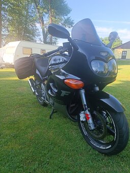 Suzuki GSX 750f katana - 4