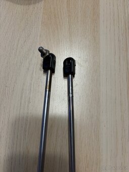 Písty do kufru na škodovku - 4