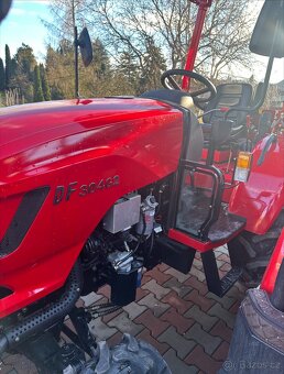 TRAKTOR 4x4, 1500 kg - 4