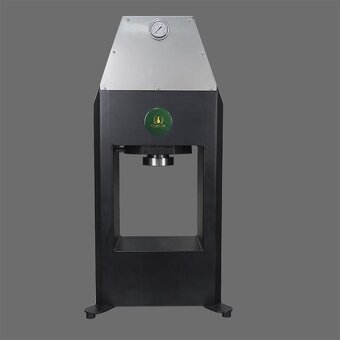 Hydraulický lis „Rakušan-70“ - 4