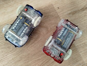 Fosforeskující autodráha + 2x autíčko - 4