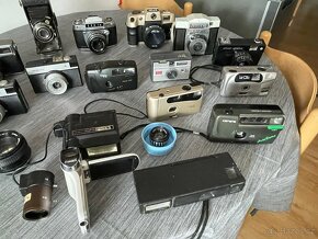 sbírka starých fotoaparátů - 4