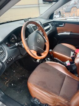 Prodám Kia Sportage 4x4 lpg - 4