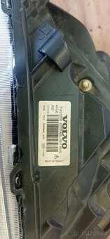 Pravé přední světlo Volvo XC60 - 4