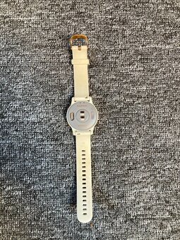 Garmin Vívoactive 4S RoseGold White - 4