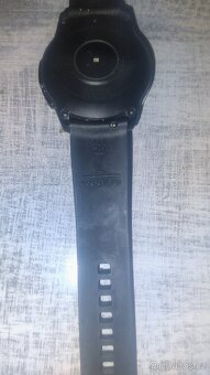 Galaxy watch 42mm s nabíječkou - 4