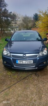 Astra 2011 - 4