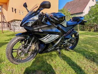Yamaha yzf r125 - 4