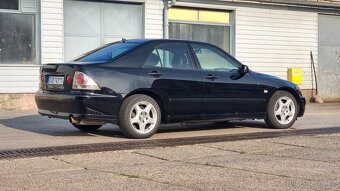 Lexus IS200 - 4