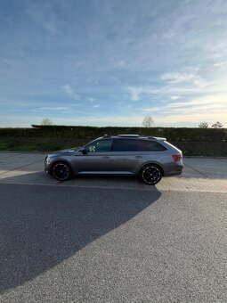 Superb Combi Sportline 4x4 147KW nezávislé topení - 4