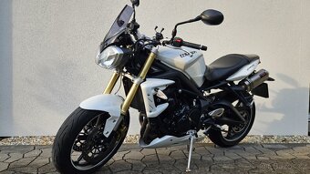 Triumph Street Triple 675 - 4