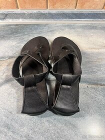 NOVÉ dámské černé sandále mezi prsty vel. 37 stélka 24 cm - 4