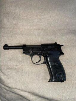 Expanzní pistole Walther P38 - 4