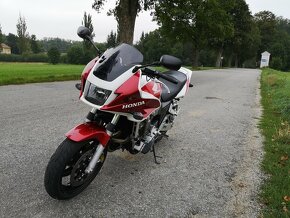 Honda CB1300 - 4