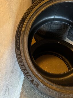 325/30R21 - 4