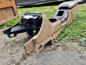 BMW E39 díly - usa světla, kožený tunel, koberečky - 4