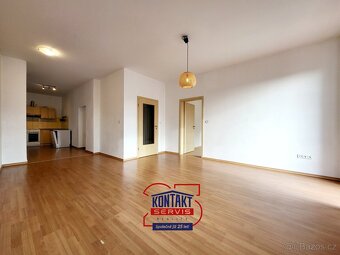 Pronájem bytu 2+1, 67 m2 s balkónem, centrum Českých Budějov - 4