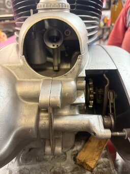Jawa motor 350 - 4