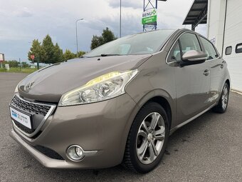 Peugeot 208 1,2 VTI 82 Allure 62KW 2012 - 4