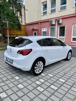 Opel Astra 2.0cdti/121kw, Cosmo, pěkný vůz - 4