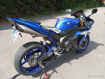 Yamaha R1 2006 - 4