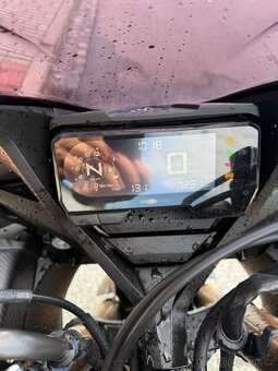 Honda CBR 650 R - 4