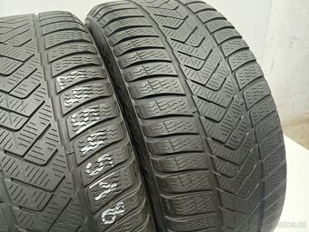 Zimní pneu 245/45/18 Pirelli - 4