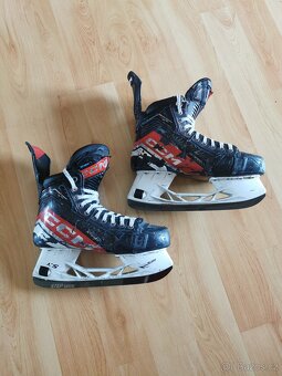 Brusle CCM JetSpeed FT6 Pro vel. 8,5 - 4