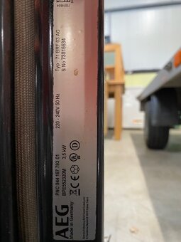 Vestavná trouba AEG - 4