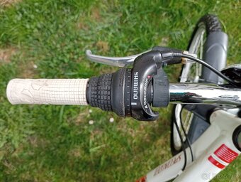 🚲 Prodám dětské kolo Specialized Hotrock 24” – výborný stav - 4