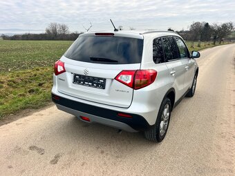 ► SUZUKI VITARA 1.6 VVT 88KW STYLE LED-NAVI-KAMERA 92TKM - 4