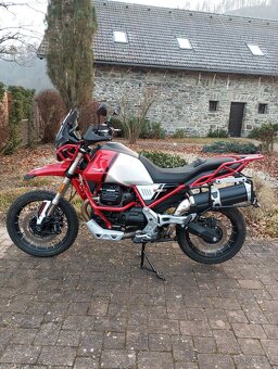 Moto Guzzi V 85 TT - 4