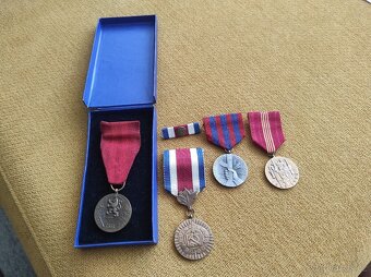 Medaile, vyznamenání - 4