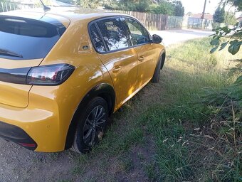Peugeot E208 II 2022 Allure 34000 km - 4