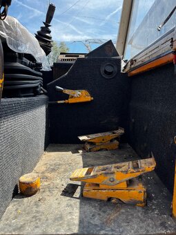 Menzi Muck 5000/1,5 motor Kubota - 4