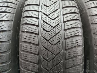 Zimní pneu 225/60/18 Pirelli - 4