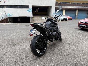 Honda CB1000R - 4