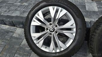 17 originál VW PASSAT B8 Alltrack 215/55 R17 TMPS - 4