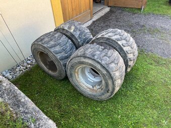 Kompletní kola na malotraktor nebo nakladač - 4