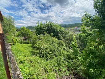 Dom s krásnym výhľadom - v tichej lokalite 43 km od Čiech - 4