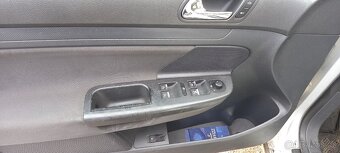 VW Golf V 1.6fsi na ND. - 4