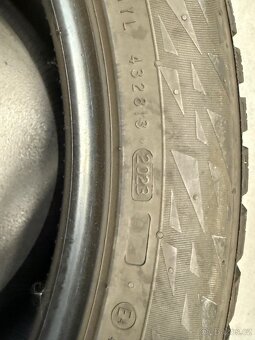 Zimní 275/45 R21 Nokian Snowproof SUV 2 - 4