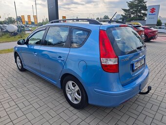 i30CW Trikolor 1.4i CVVT 80kW po 1. majiteli - 4