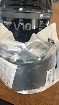 přilba na motorku HJC V10 černá lesk nebo mat - 4