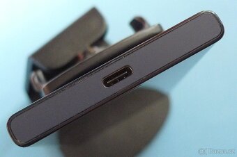 Sony Xperia X Compact - 4