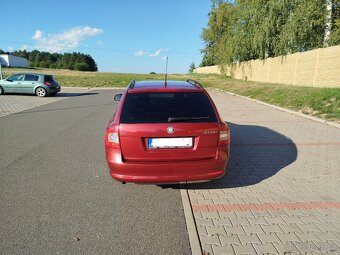 Škoda Octavia combi 1,6 mpi - 4
