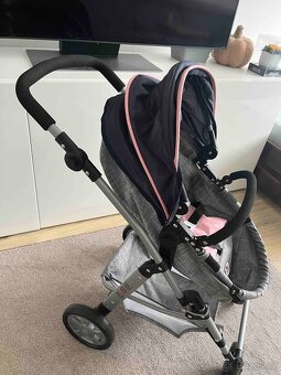 Kočárek na panenku zn. Chic - téměř nový - 4