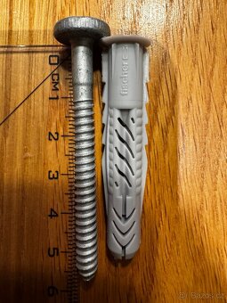 Kalené pevnostní vruty a hmoždinky Fischer - 4